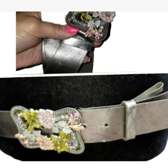 Flower metallic leather belt‎ L